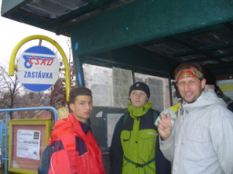 V�imn�te si bezradn�ho v�razu a pocit bezmoci p�ed j�zdn�m ��dem. Jen bigovi je to 